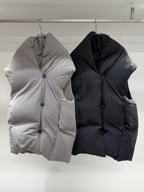 まるで掛け布団を羽織っているような暖かさ【CYAN TOKYO】ストール